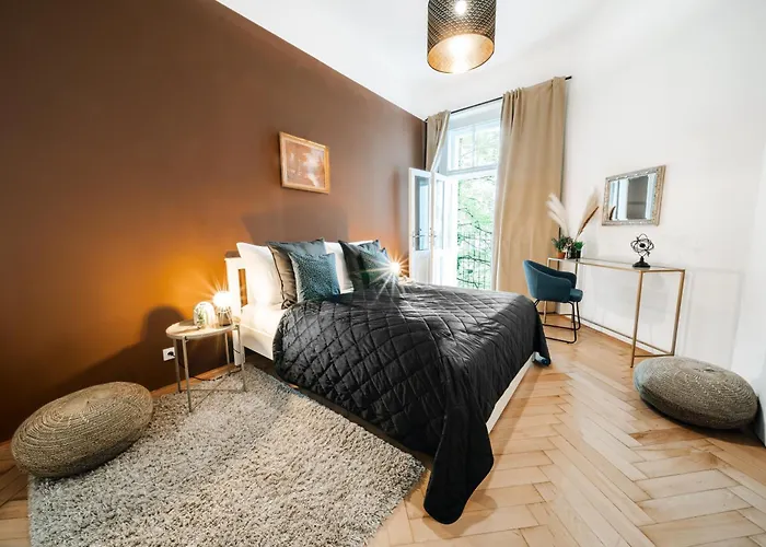 Royal Heritage - Centre Apartment
