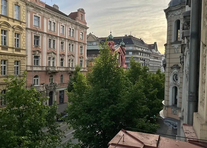 Royal Heritage - Centre